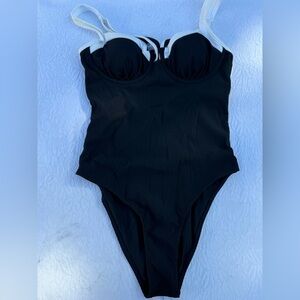 Berlook Stylish Black and White Kids One Piece L B01